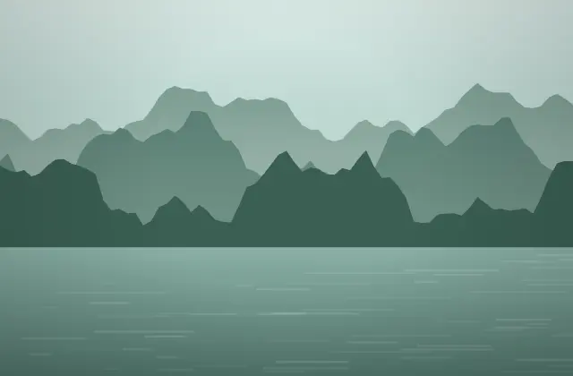 Un train à voie étroite descendant un flanc de montagne verdoyant au-dessus d’un fjord norvégien